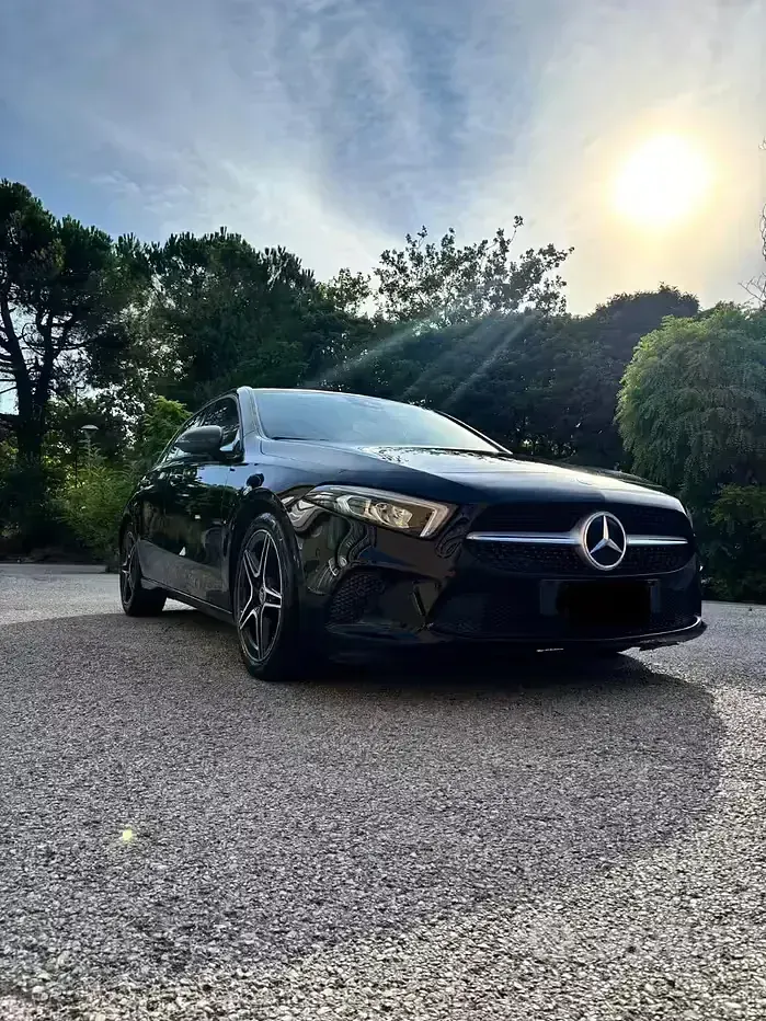 Usata Mercedes A180 136 CV (100 kW) 2020 Nero Berlina