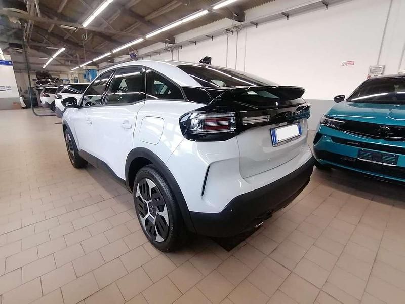 Nuova Citroën C4 131 CV (96 kW) 2025 Bianco okenite Berlina