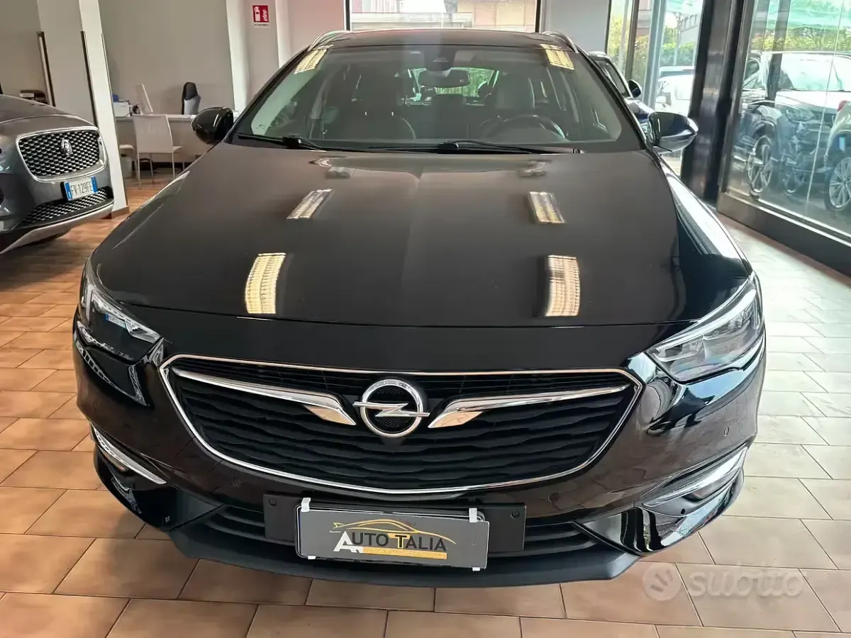 Usata Opel Insignia Innovation 136 CV (100 kW) 2018 Nero Station wagon