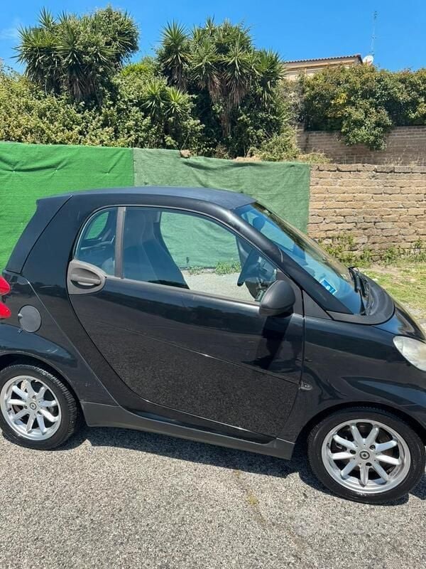Begagnad Smart ForTwo Coupé Pure 71 HK (52 kW) 2009 Svart Sportkupé