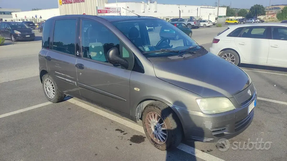 Usata Fiat Multipla 103 CV (75 kW) 2010 Monovolume