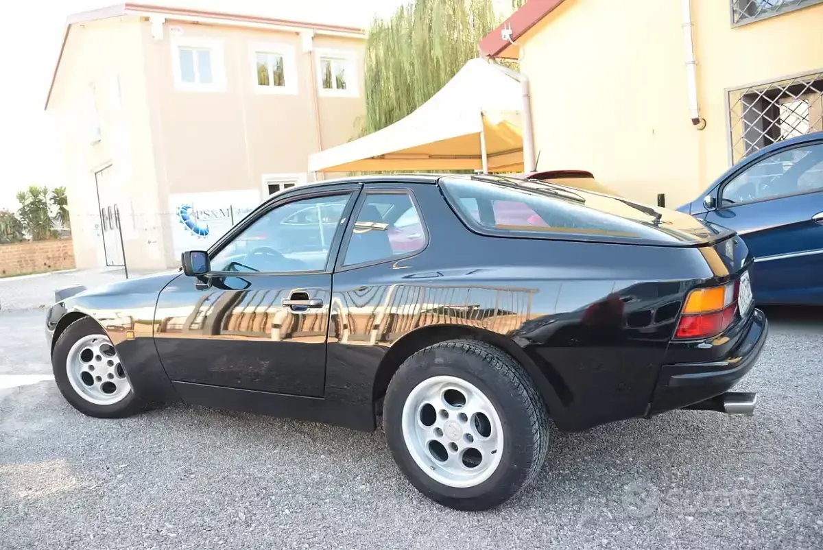 Usata Porsche 944 163 CV (119 kW) 1986 Nero Coupé