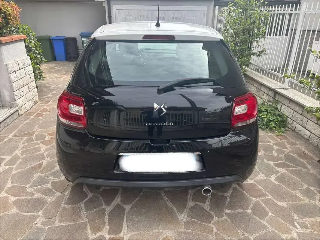 Usata Citroën DS3 Chic 68 CV (50 kW) 2013 Nero Berlina