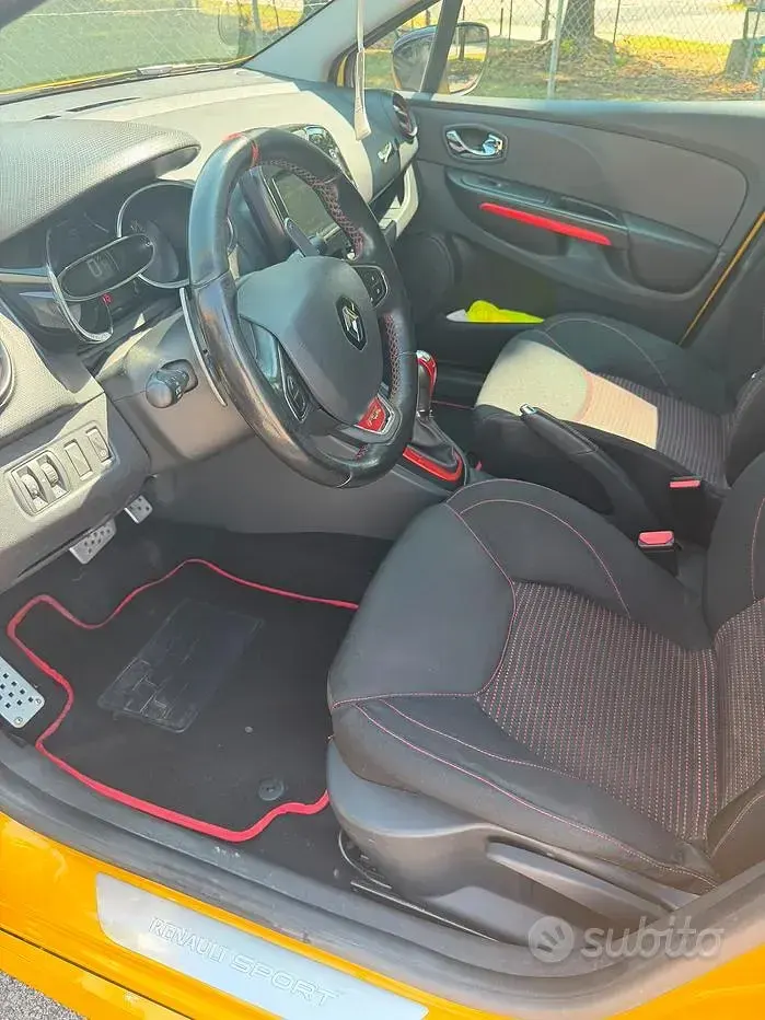 Usata Renault Clio IV R.S. 200 CV (147 kW) 2015 Giallo Berlina