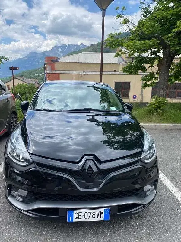 Usata Renault Clio IV R.S. 200 CV (147 kW) 2017 Berlina
