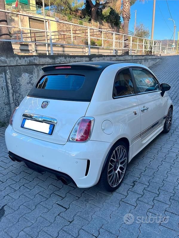 Usata Abarth 500C 140 CV (102 kW) 2010 Bianco Cabrio