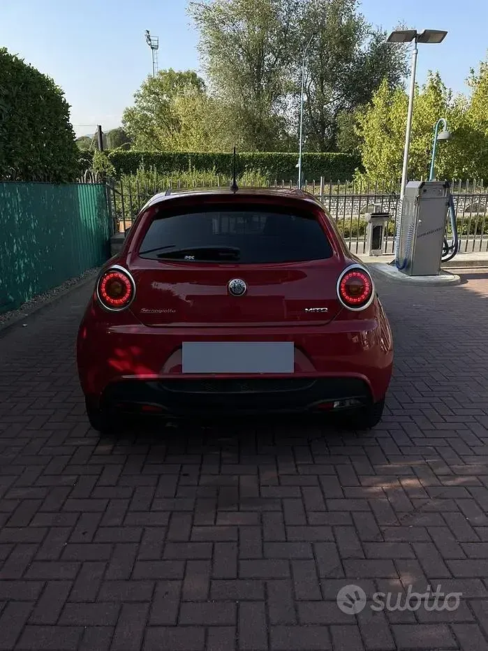 Usata Alfa Romeo MiTo Super 95 CV (69 kW) 2017 Rosso Utilitaria