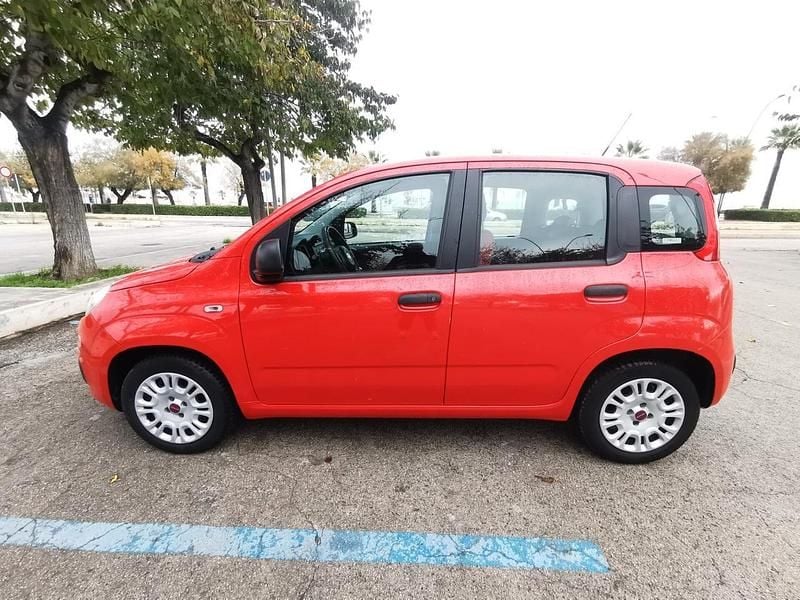 Usata Fiat Panda Lounge 69 CV (50 kW) 2018 Rosso Berlina