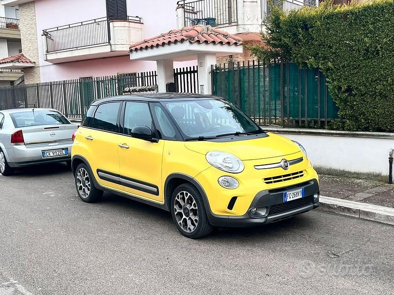 Usata Fiat 500L Trekking 95 CV (69 kW) 2016 Giallo Monovolume