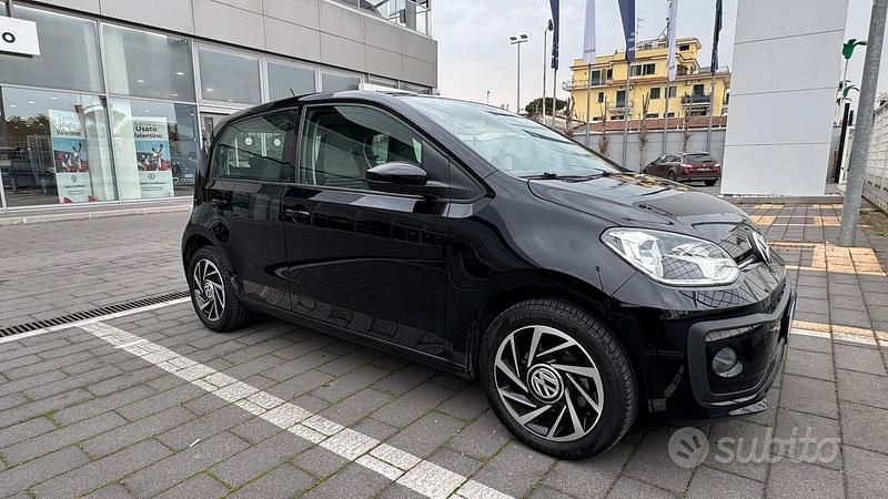 Usata VW up! Move 60 CV (44 kW) 2019 Nero Utilitaria