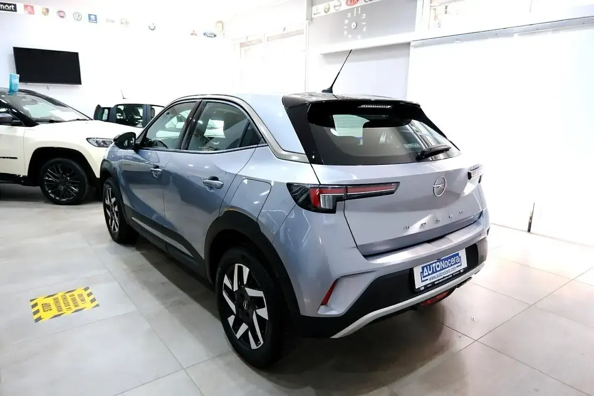 Usata Opel Mokka Elegance 136 CV (100 kW) 2023 Argento SUV