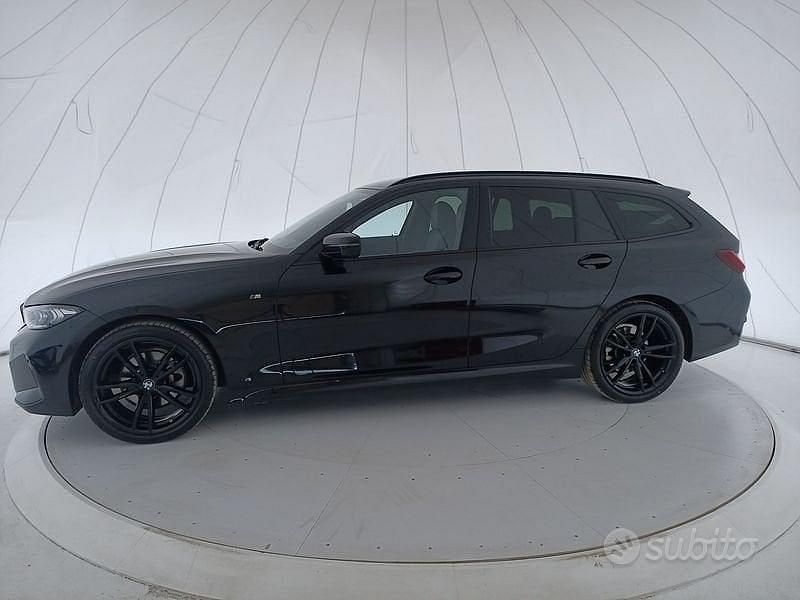 Usata BMW 320e M Sport 190 CV (139 kW) 2023 Nero Station wagon