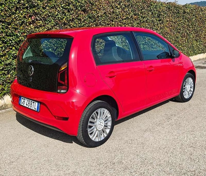 Usata VW up! Move 68 CV (50 kW) 2020 Rosso Utilitaria