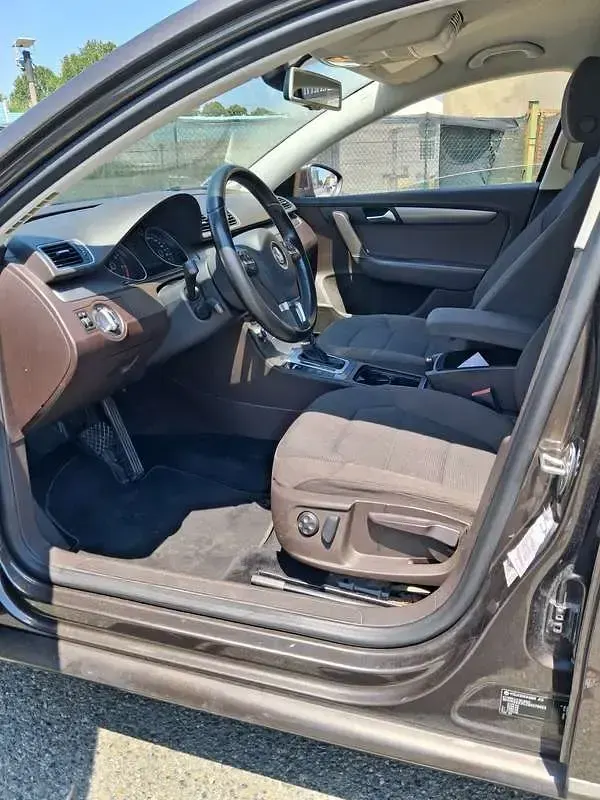 Usata VW Passat 150 CV (110 kW) 2014 Berlina