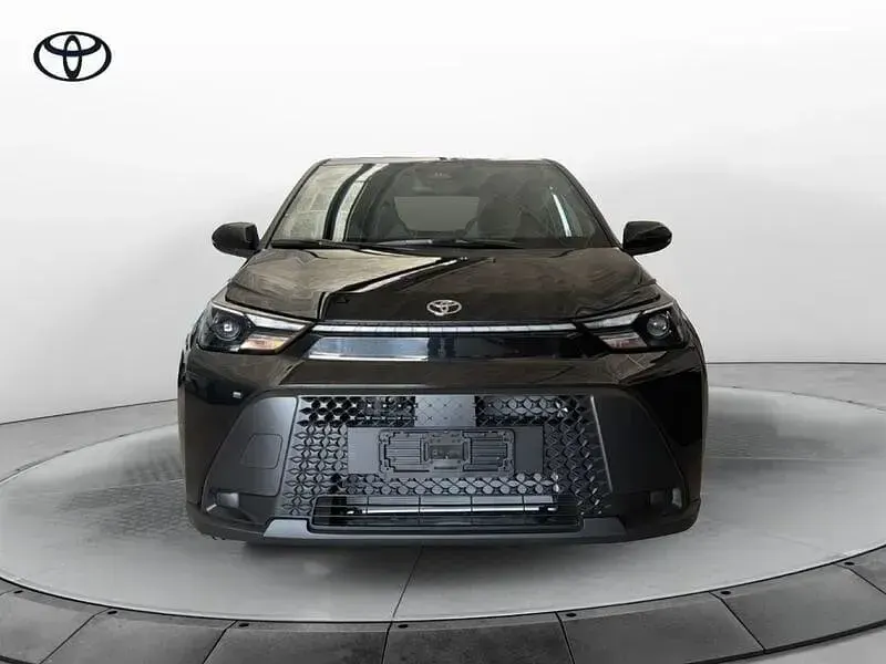 Nuova Toyota Aygo X 115 CV (84 kW) 2026 Nero SUV