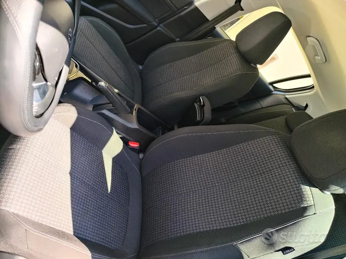 Usata Peugeot 308 116 CV (85 kW) 2018 Grigio Utilitaria