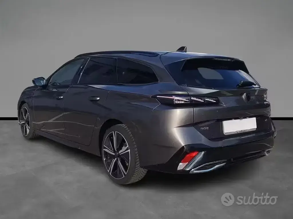 Usata Peugeot 308 GT 131 CV (96 kW) 2022 Grigio Station wagon