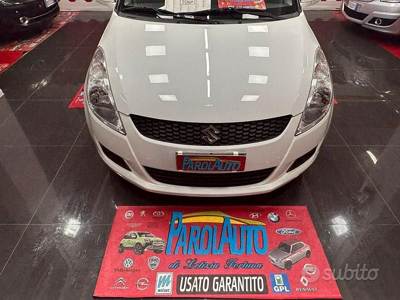 Usata Suzuki Swift GL 75 CV (55 kW) 2011 Bianco Utilitaria