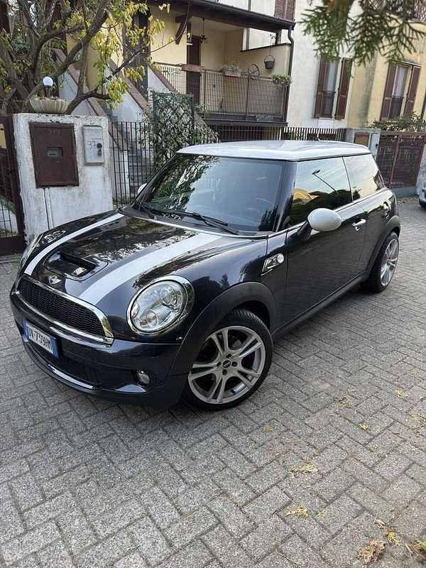Nero Usata 2009 Mini Cooper S Salt Due volumi | 6500 € (Buon prezzo) - Immagine 1/4
