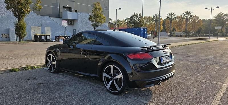 Usata Audi TT Ambiente 245 CV (180 kW) 2021 Nero Coupé