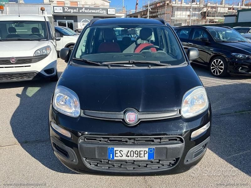 Nero Usata 2013 Fiat Panda Lounge Due volumi | 5999 € (Buon prezzo) - Immagine 1/4