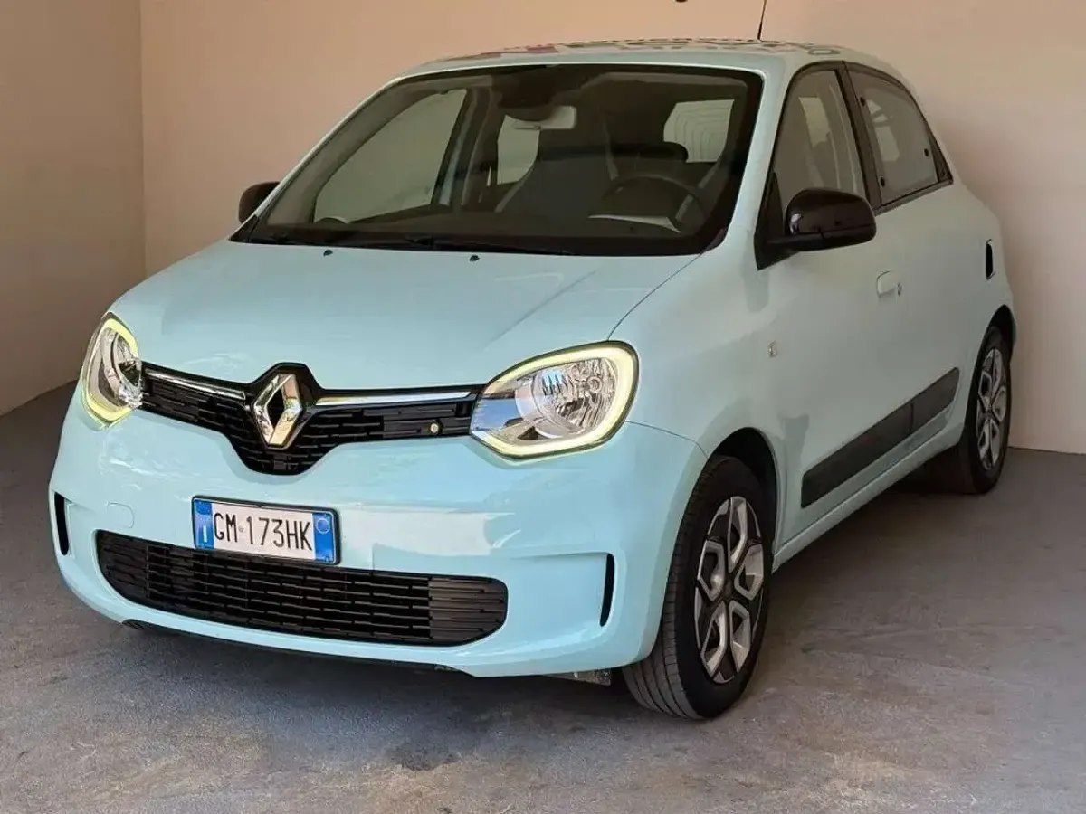 Usata Renault Twingo Equilibre 65 CV (47 kW) 2023 Blu jeans Utilitaria