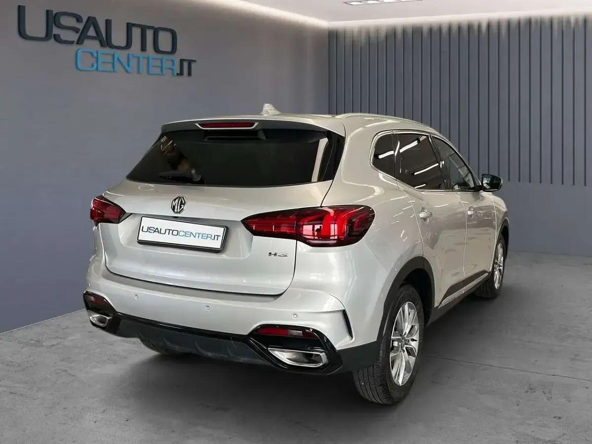 Usata MG HS Comfort 162 CV (119 kW) 2024 Grigio SUV