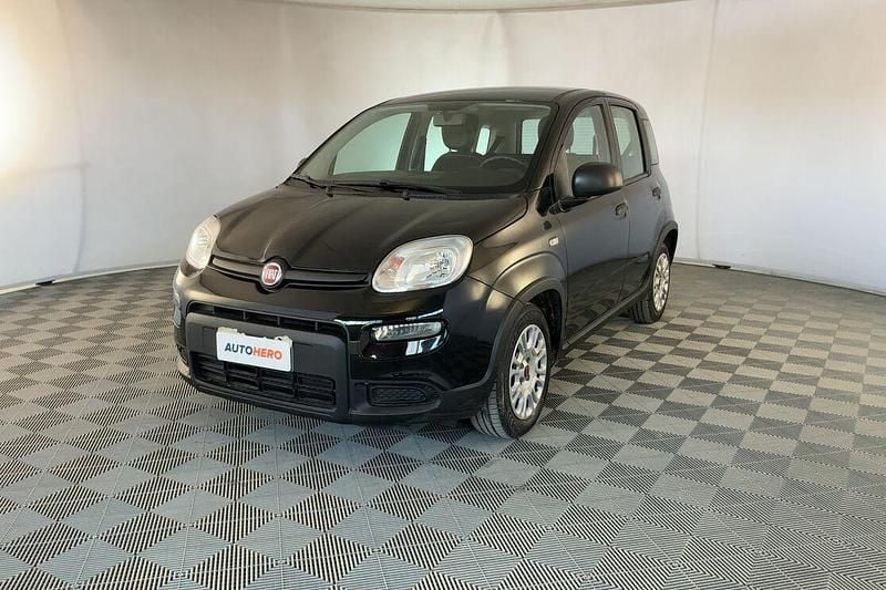 Nero Usata 2024 Fiat Panda | 11.799 € (Buon prezzo) - Immagine 1/4