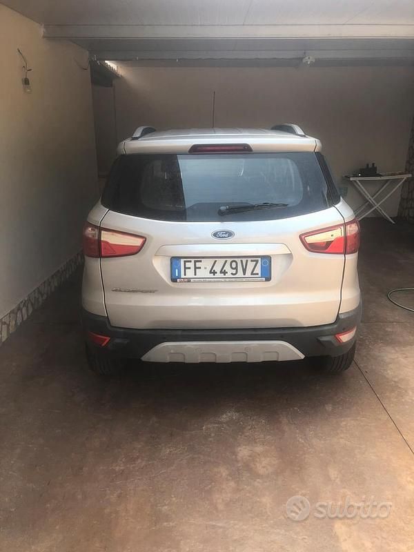 Grigio Usata 2016 Ford Ecosport Sport SUV | 7200 € (Buon prezzo) - Immagine 1/4