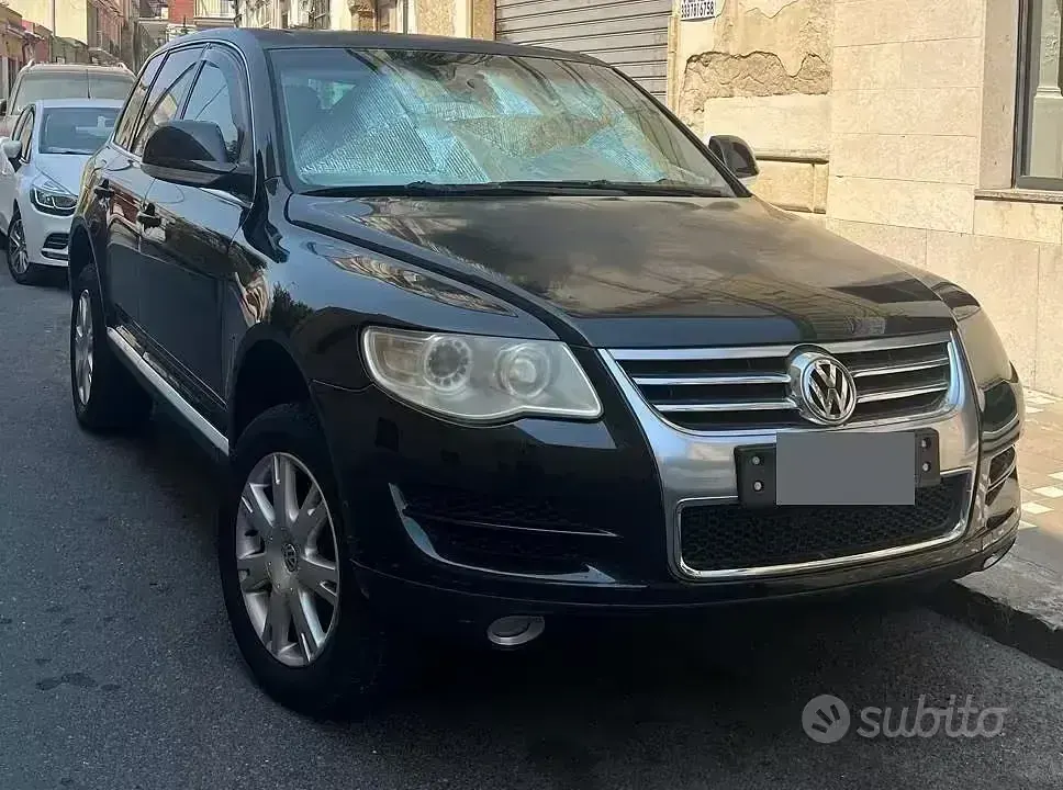 Usata VW Touareg 174 CV (127 kW) 2008 Nero SUV