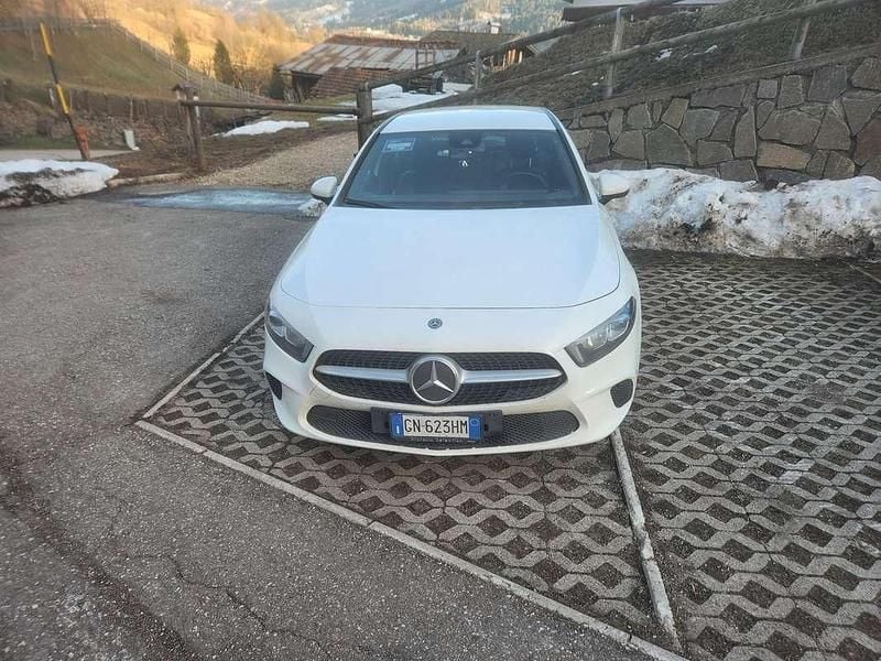 Usata Mercedes A200 163 CV (119 kW) 2019 Bianco Berlina