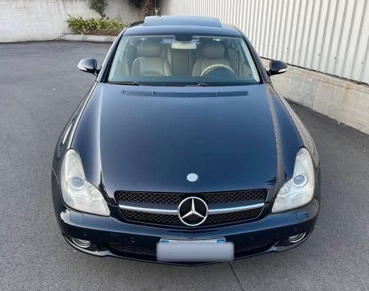 Usata Mercedes CLS320 Avantgarde 224 CV (164 kW) 2005 Blu Berlina