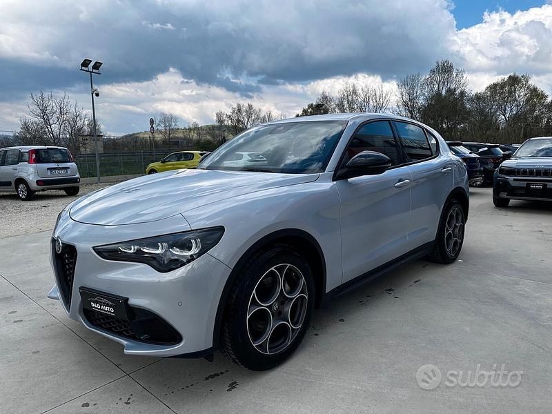 Usata Alfa Romeo Stelvio Sprint 160 CV (117 kW) 2023 Grigio SUV