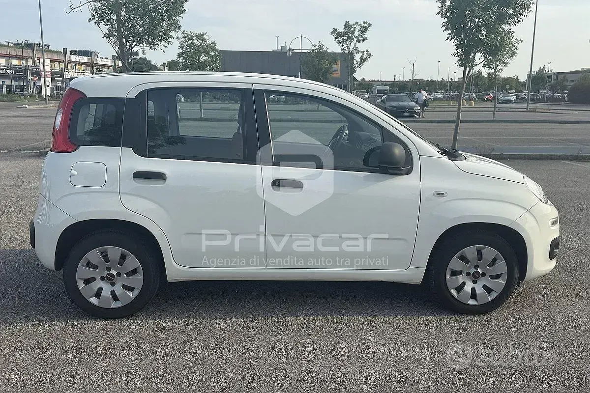 Usata Fiat Panda Pop 69 CV (50 kW) 2019 Bianco Utilitaria