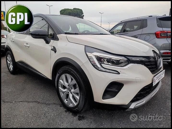 Usata Renault Captur Zen 101 CV (74 kW) 2020 Bianco SUV