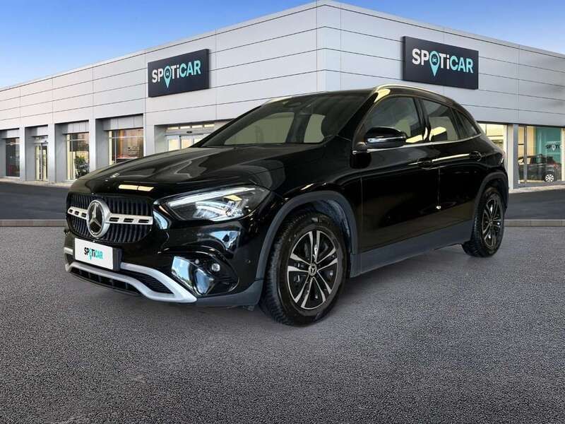 Nero Usata 2023 Mercedes GLA200 Executive SUV | 31.950 € (Super prezzo) - Immagine 1/4