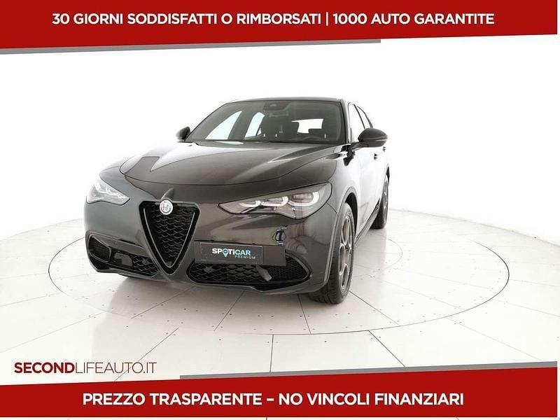 Nero Usata 2024 Alfa Romeo Stelvio Sprint SUV | 37.500 € (Cara) - Immagine 1/4
