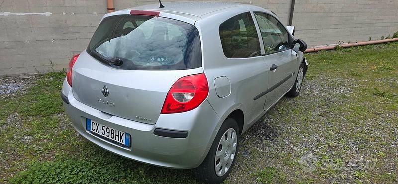 Usata Renault Clio 2005 Grigio Utilitaria