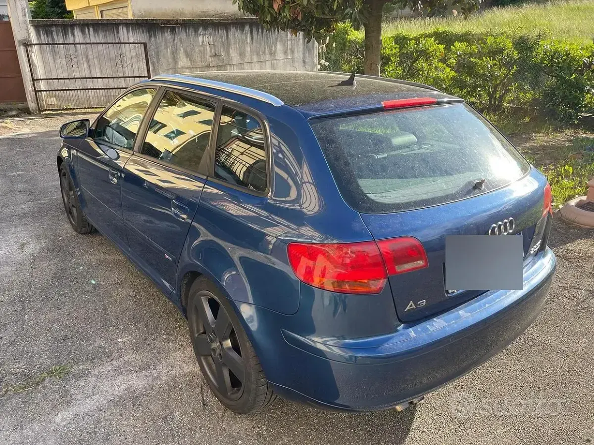Usata Audi A3 Sportback S-Line 140 CV (102 kW) 2006 Blu Utilitaria