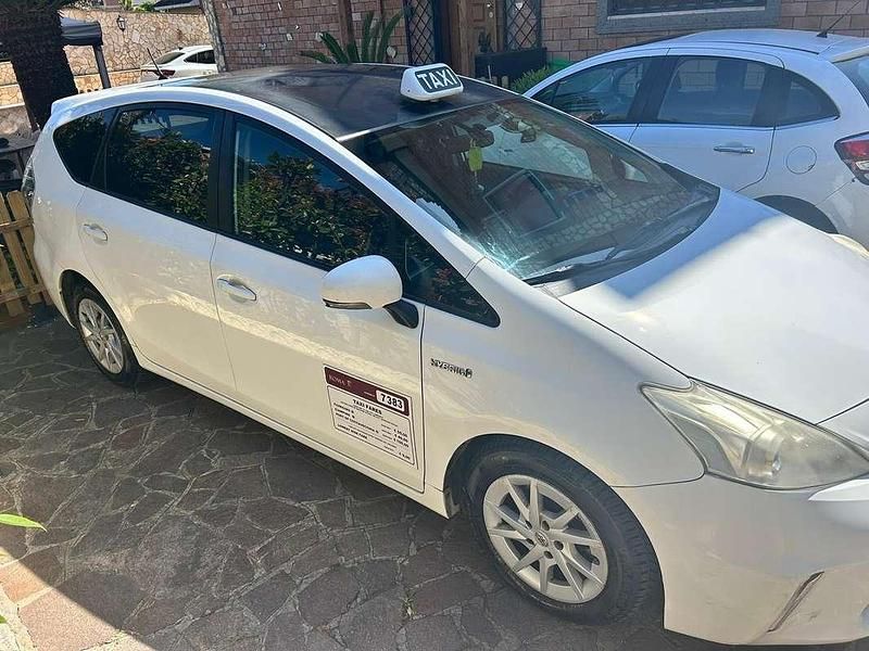 Usata Toyota Prius+ Active 99 CV (72 kW) 2014 Bianco Monovolume