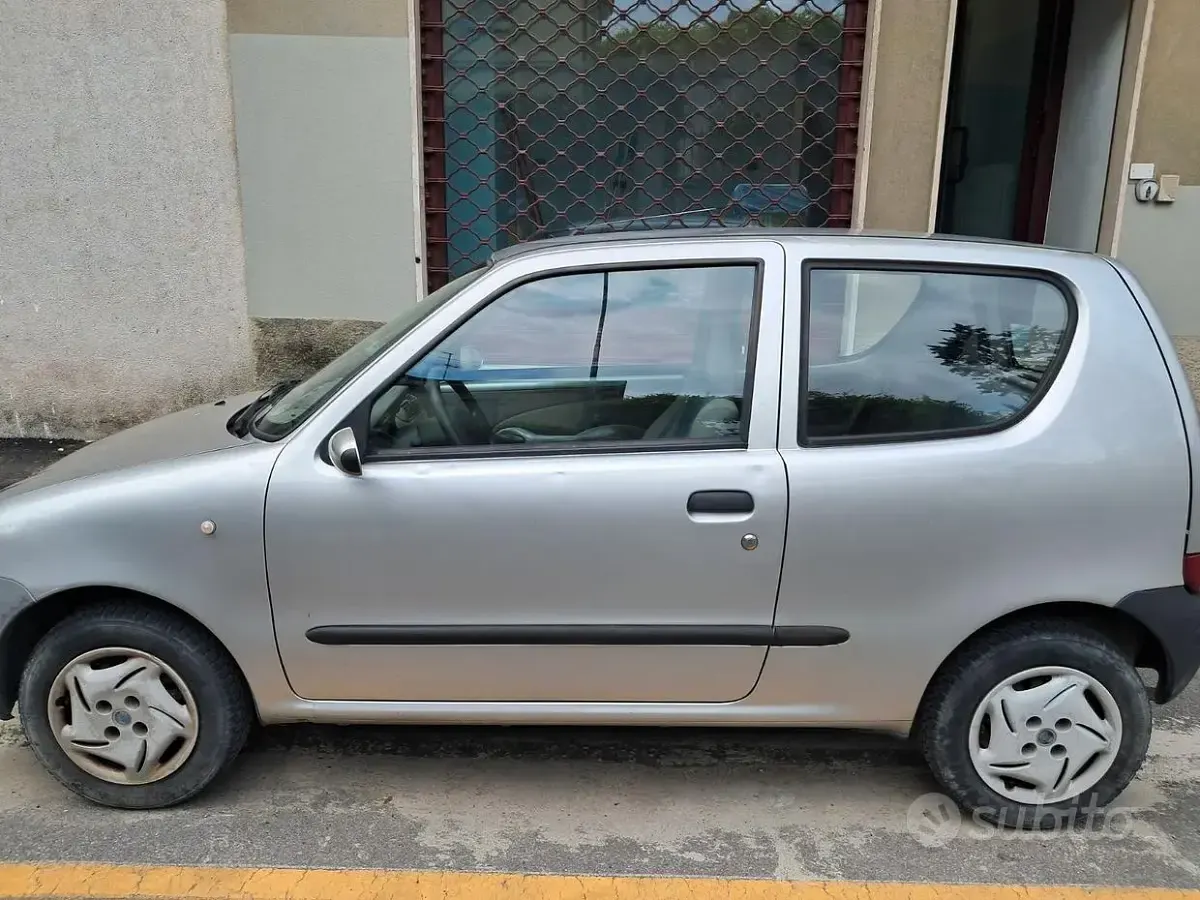 Usata Fiat 600 54 CV (39 kW) 2005 Grigio Utilitaria