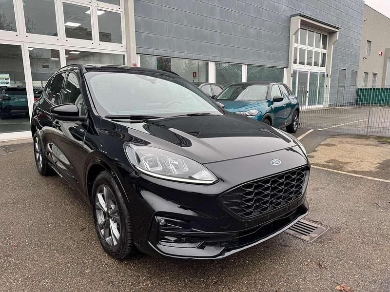Usata Ford Kuga ST-Line 120 CV (88 kW) 2024 Nero metallizzato SUV