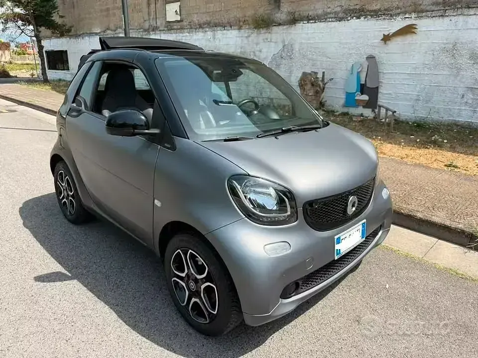 Usata Smart ForTwo Cabrio Passion 71 CV (52 kW) 2016 Grigio Cabrio