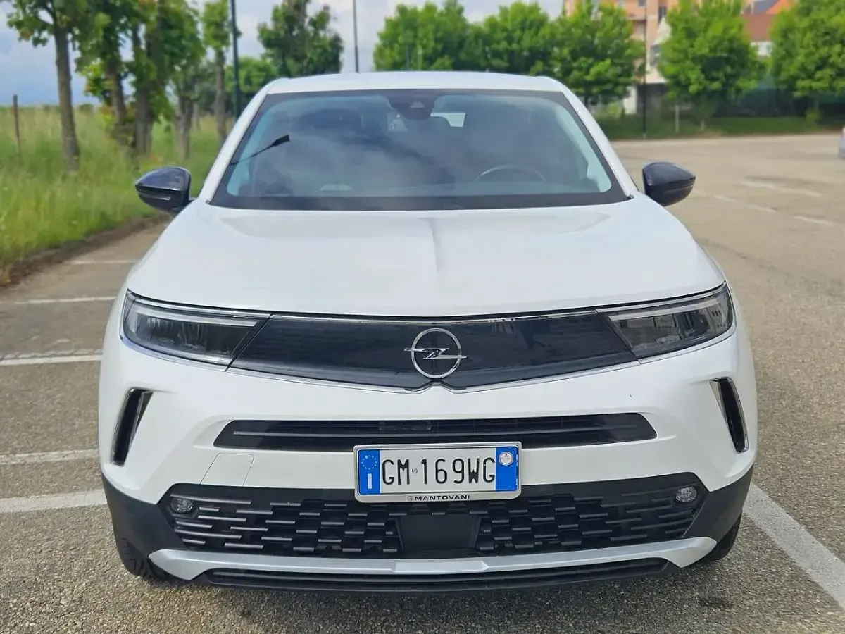 Begagnad Opel Mokka Elegance 56 kW (77 HK) 2023 Vit SUV