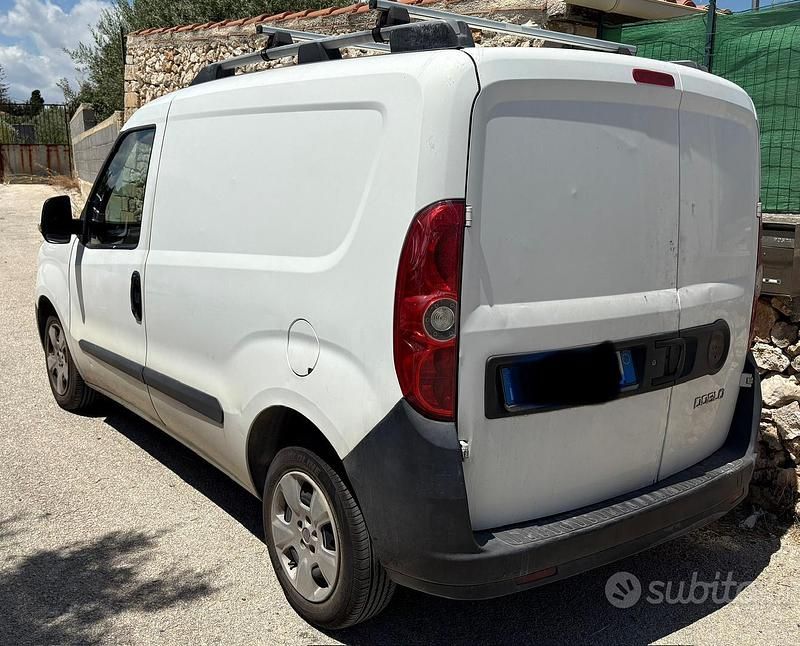 Usata Fiat Doblò 105 CV (77 kW) 2010 Bianco Monovolume
