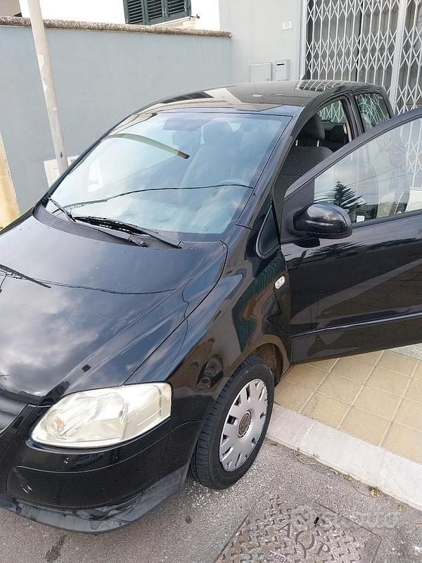 Usata VW Fox 54 CV (39 kW) 2009 Nero Utilitaria