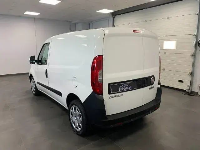 Usata Fiat Doblò 120 CV (88 kW) 2017 Bianco Monovolume