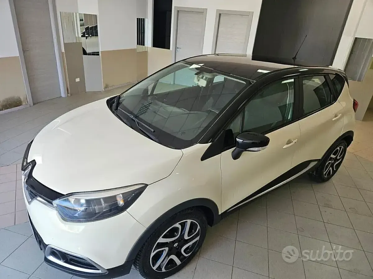 Usata Renault Captur 90 CV (66 kW) 2013 Bianco SUV