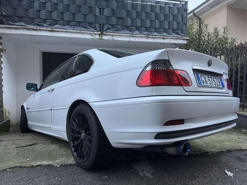 Usata 1999 BMW 328 Efficient Dynamics Coupé | 8000 € (Buon prezzo) - Immagine 1/4