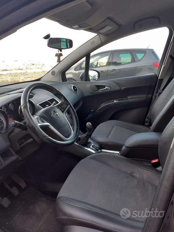 Usata Opel Meriva 95 CV (69 kW) 2010 Nero Monovolume